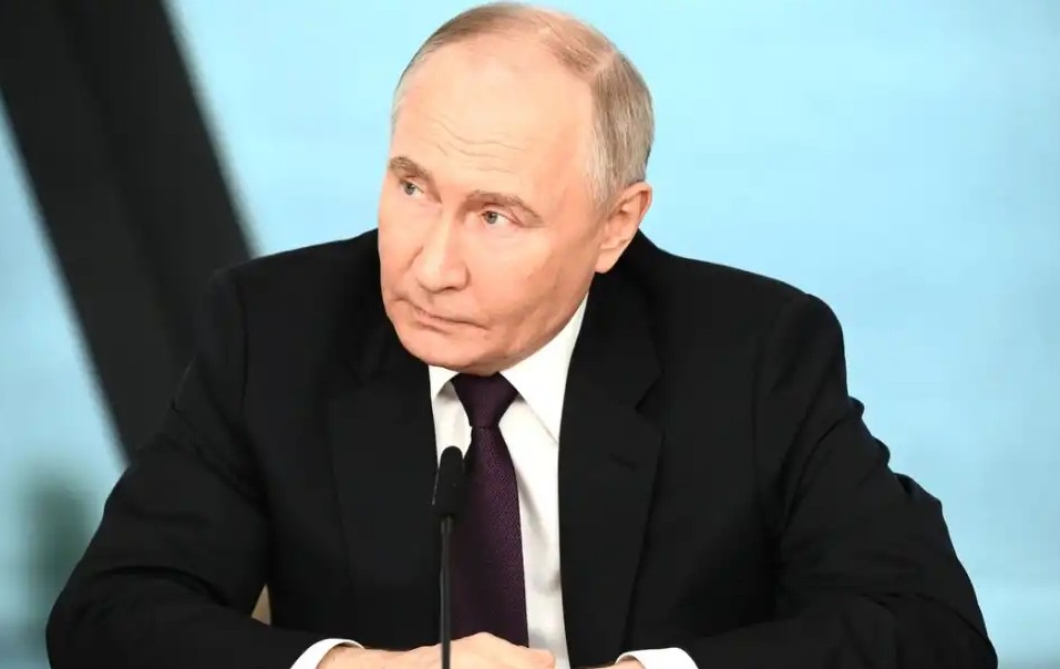 Путин-высмеял-США-на-весь-мир.-Причиной-стала-позорная-попытка-Трампа-купить-Арктику